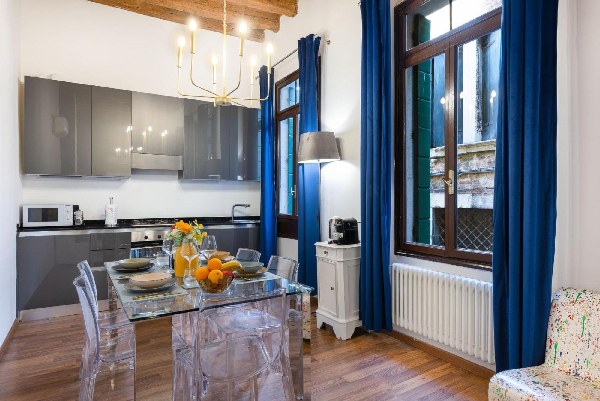 Blue Venetian House Venesia Bagian luar foto